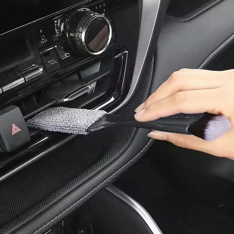1 escova de limpeza interna para carro